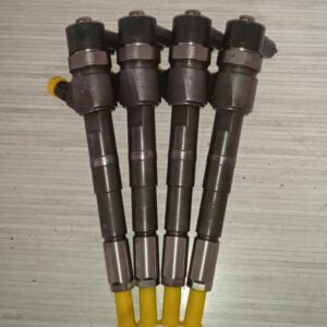 Bosch 0445110524 Enjektor (FİAT:EGEA 1.6 D MULTİJET 15-/ 500 L 1.6 D MULTİJET 13